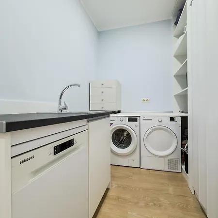 5 Con Bano Junto Al Palau Gueell Apartament