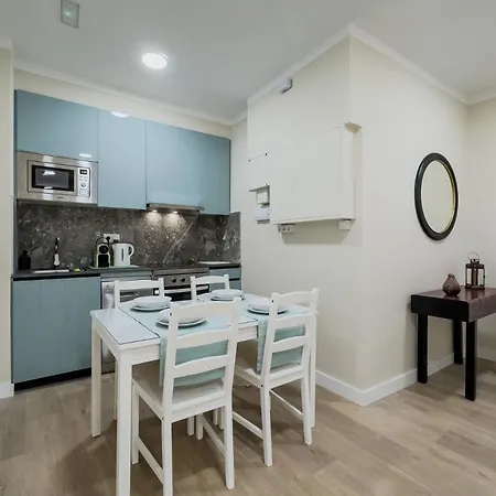 5 Con Bano Junto Al Palau Gueell Apartament *