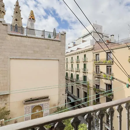 5 Con Bano Junto Al Palau Gueell Apartament Barcelona